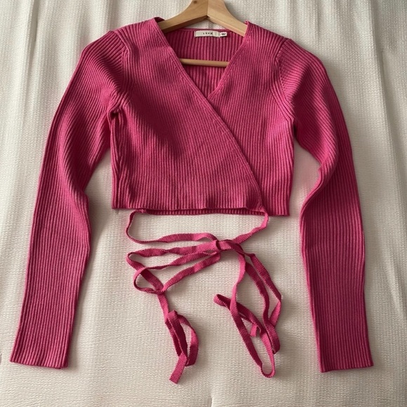 NWT Lulu’s Pink Ribbed Knit Wrapped Waist Crop Top - Picture 6 of 12